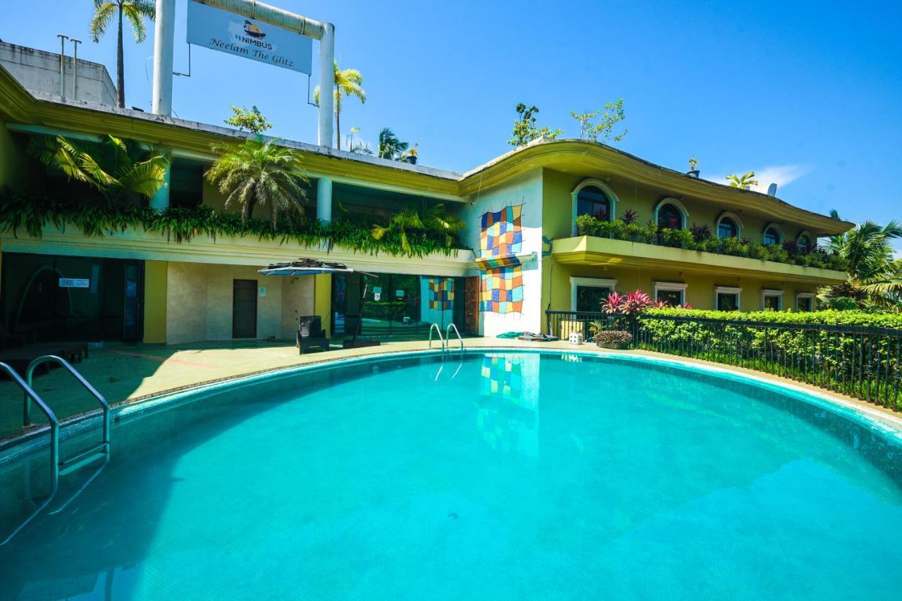 Hotel Neelam The Glitz à Calangute Extérieur photo