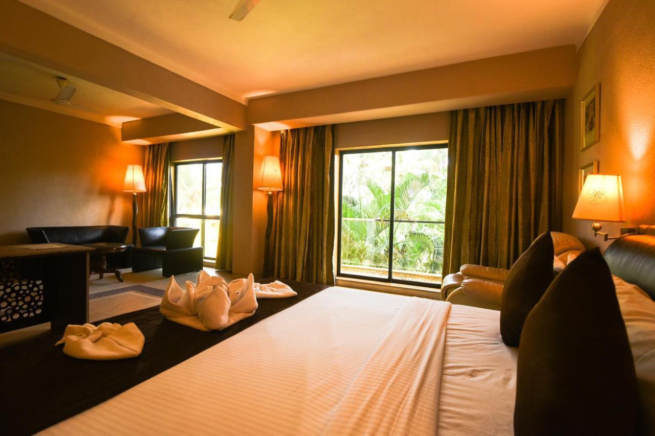 Hotel Neelam The Glitz à Calangute Extérieur photo