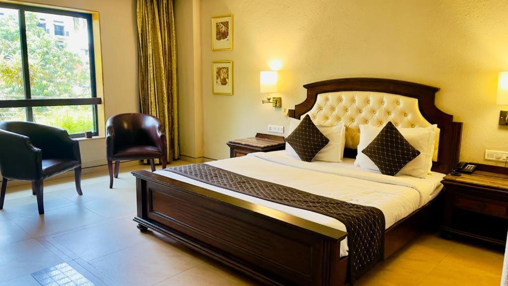 Hotel Neelam The Glitz à Calangute Extérieur photo