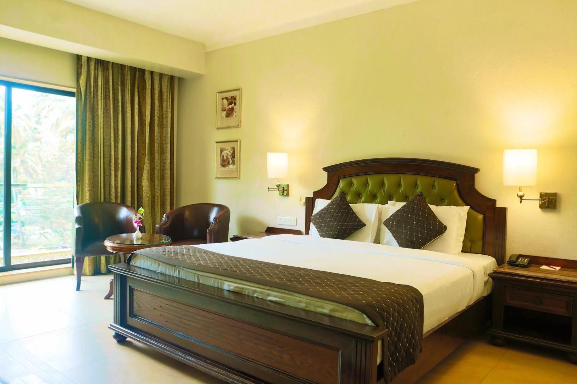 Hotel Neelam The Glitz à Calangute Extérieur photo
