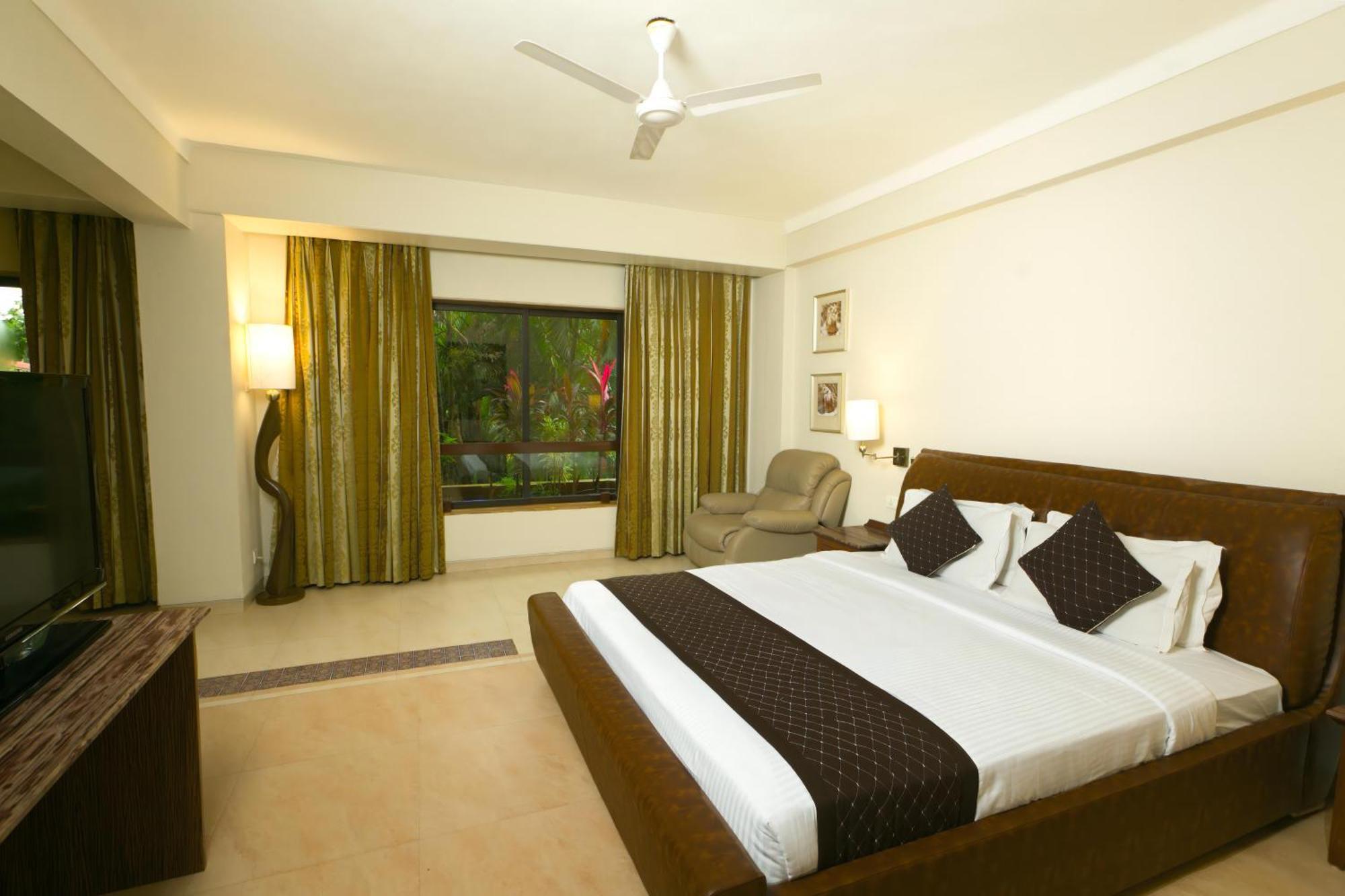 Hotel Neelam The Glitz à Calangute Extérieur photo